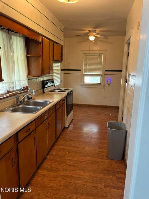 Tiny photo for 3333 Blackstone Drive, Toledo, OH 43608 (MLS # 10008031)