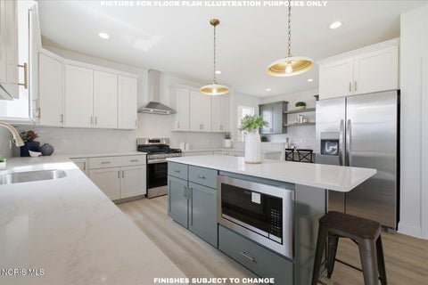 Tiny photo for 978 Stoneleigh Road, Perrysburg, OH 43551 (MLS # 10010841)