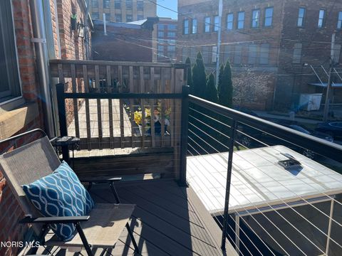 Tiny photo for 913 Washington Street, Toledo, OH 43604 (MLS # 10006807)