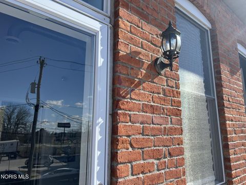 Tiny photo for 913 Washington Street, Toledo, OH 43604 (MLS # 10006807)