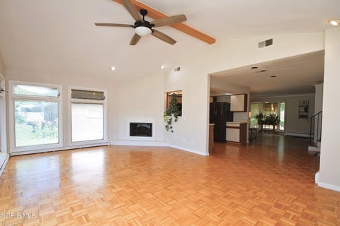 Tiny photo for 1954 Oaklawn Dr DR, Toledo, OH 43614 (MLS # 10009683)