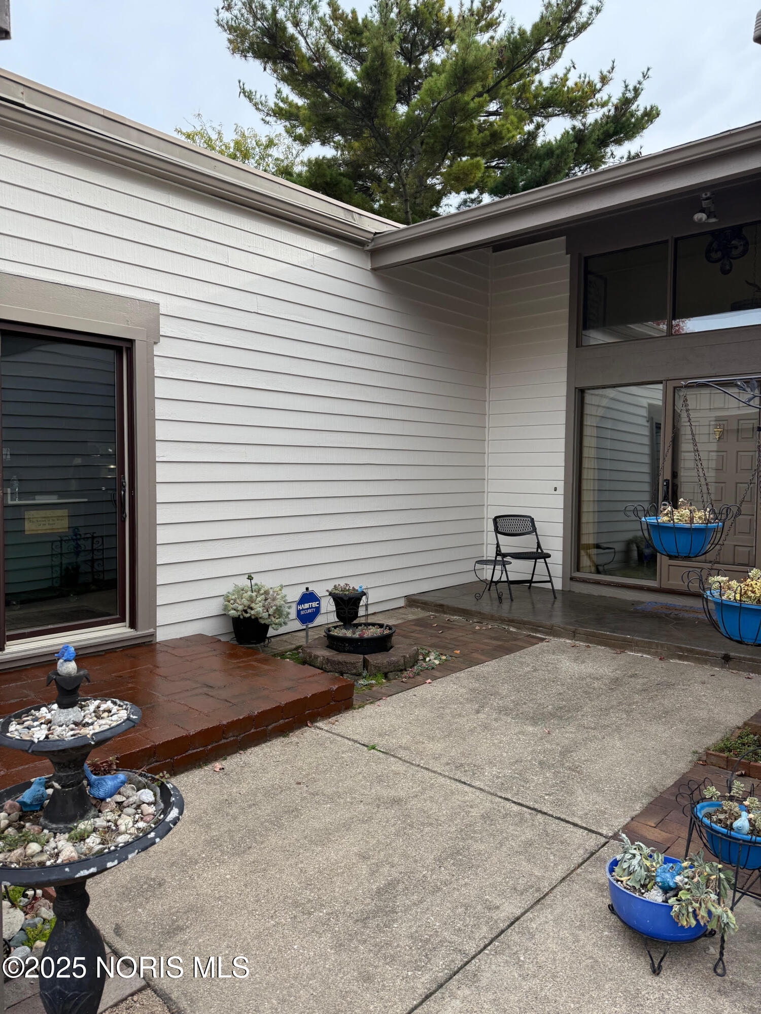 6717 Embassy Court E