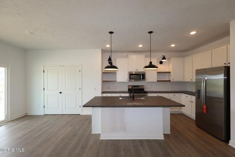 Tiny photo for 7740 Hank Drive, Holland, OH 43528 (MLS # 10009906)