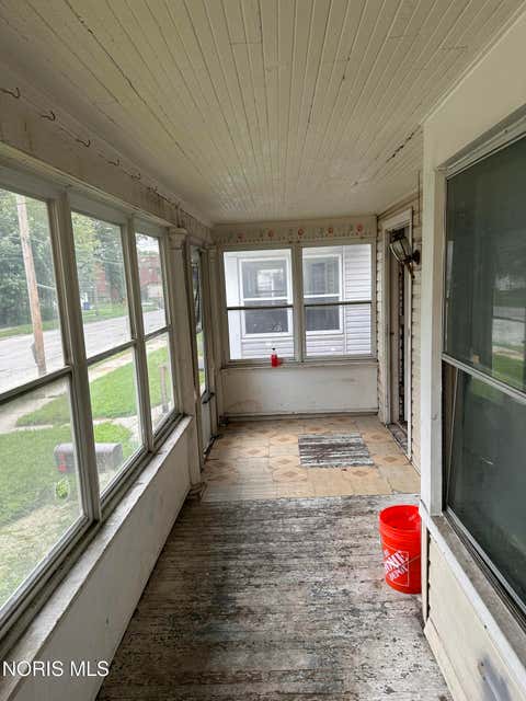Tiny photo for 553 Spencer Street, Toledo, OH 43609 (MLS # 10011870)
