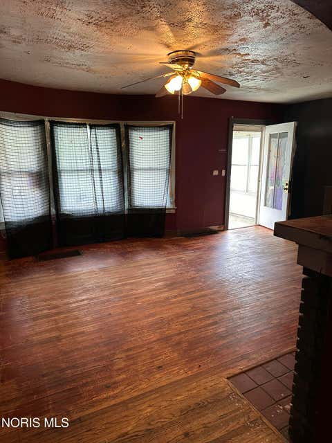 Tiny photo for 553 Spencer Street, Toledo, OH 43609 (MLS # 10011870)