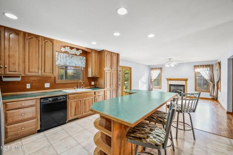 Tiny photo for 8330 Monclova Road, Monclova, OH 43542 (MLS # 10005648)