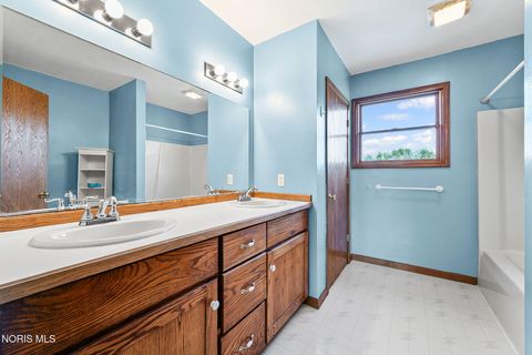 Tiny photo for 8330 Monclova Road, Monclova, OH 43542 (MLS # 10005648)