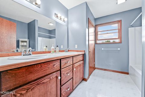 Tiny photo for 8330 Monclova Road, Monclova, OH 43542 (MLS # 10005648)