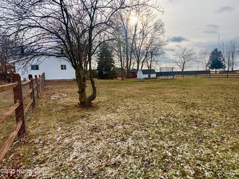 Tiny photo for 1139 N Stadium Road, Oregon, OH 43616 (MLS # 10002660)