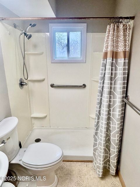 Tiny photo for 1139 N Stadium Road, Oregon, OH 43616 (MLS # 10002660)