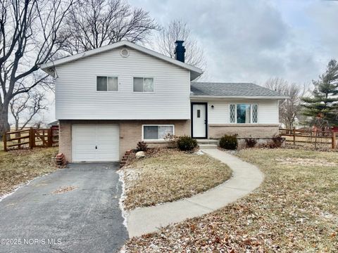 Tiny photo for 1139 N Stadium Road, Oregon, OH 43616 (MLS # 10002660)
