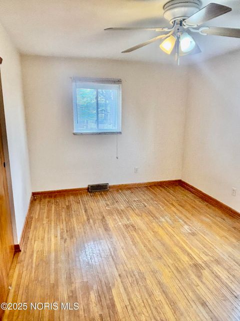 Tiny photo for 1139 N Stadium Road, Oregon, OH 43616 (MLS # 10002660)