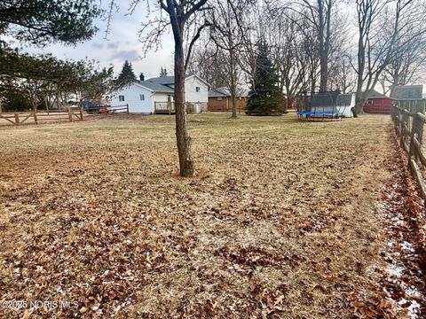 Tiny photo for 1139 N Stadium Road, Oregon, OH 43616 (MLS # 10002660)