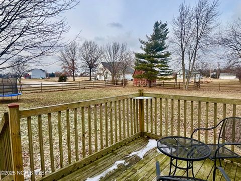 Tiny photo for 1139 N Stadium Road, Oregon, OH 43616 (MLS # 10002660)