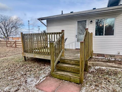 Tiny photo for 1139 N Stadium Road, Oregon, OH 43616 (MLS # 10002660)