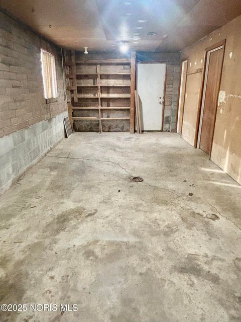 Tiny photo for 1139 N Stadium Road, Oregon, OH 43616 (MLS # 10002660)