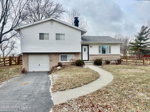 Tiny photo for 1139 N Stadium Road, Oregon, OH 43616 (MLS # 10002660)