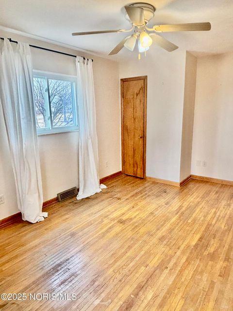 Tiny photo for 1139 N Stadium Road, Oregon, OH 43616 (MLS # 10002660)