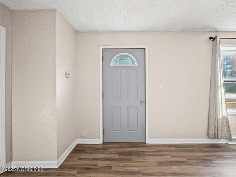 Tiny photo for 5404 Harschel Drive, Toledo, OH 43623 (MLS # 10000715)