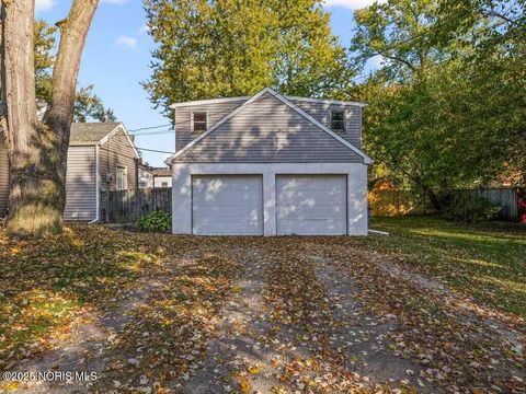 Tiny photo for 5404 Harschel Drive, Toledo, OH 43623 (MLS # 10000715)