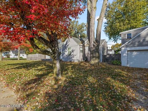 Tiny photo for 5404 Harschel Drive, Toledo, OH 43623 (MLS # 10000715)