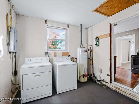 Tiny photo for 5404 Harschel Drive, Toledo, OH 43623 (MLS # 10000715)