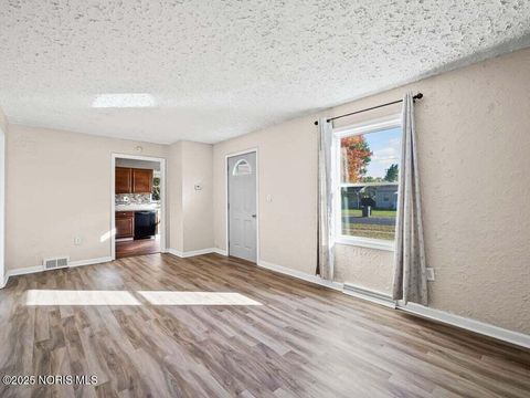 Tiny photo for 5404 Harschel Drive, Toledo, OH 43623 (MLS # 10000715)