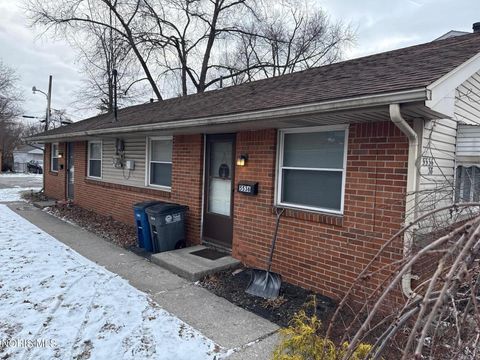 Photo of 5536 Douglas Road, Toledo, OH 43613 (MLS # 10004450)
