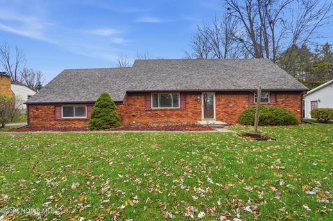 Photo of 388 S River Road, Waterville, OH 43566 (MLS # 10002755)