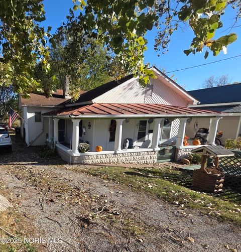 Photo of 605 Riverside Avenue, Defiance, OH 43512 (MLS # 10007595)