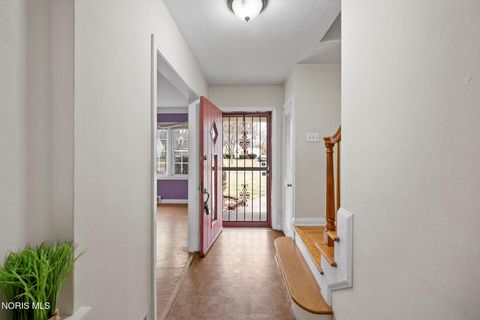 Tiny photo for 2207 Marlow Road, Toledo, OH 43613 (MLS # 10004332)