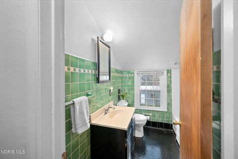 Tiny photo for 2207 Marlow Road, Toledo, OH 43613 (MLS # 10004332)