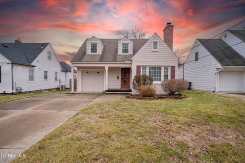 Photo of 2207 Marlow Road, Toledo, OH 43613 (MLS # 10004332)