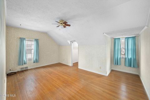 Tiny photo for 2207 Marlow Road, Toledo, OH 43613 (MLS # 10004332)