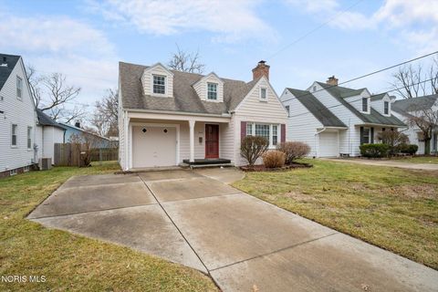 Tiny photo for 2207 Marlow Road, Toledo, OH 43613 (MLS # 10004332)