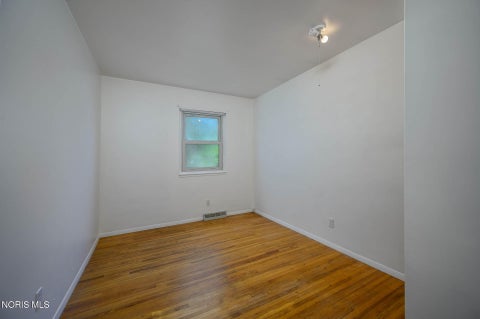 Tiny photo for 123 Clinton Street, Walbridge, OH 43465 (MLS # 10012404)