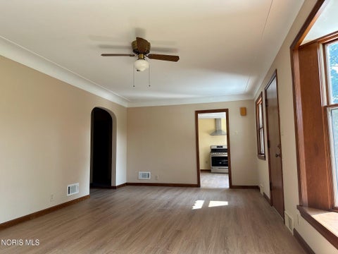 Tiny photo for 6411 Hilltop Lane, Maumee, OH 43537 (MLS # 10010991)
