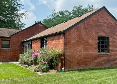 Tiny photo for 6411 Hilltop Lane, Maumee, OH 43537 (MLS # 10010991)