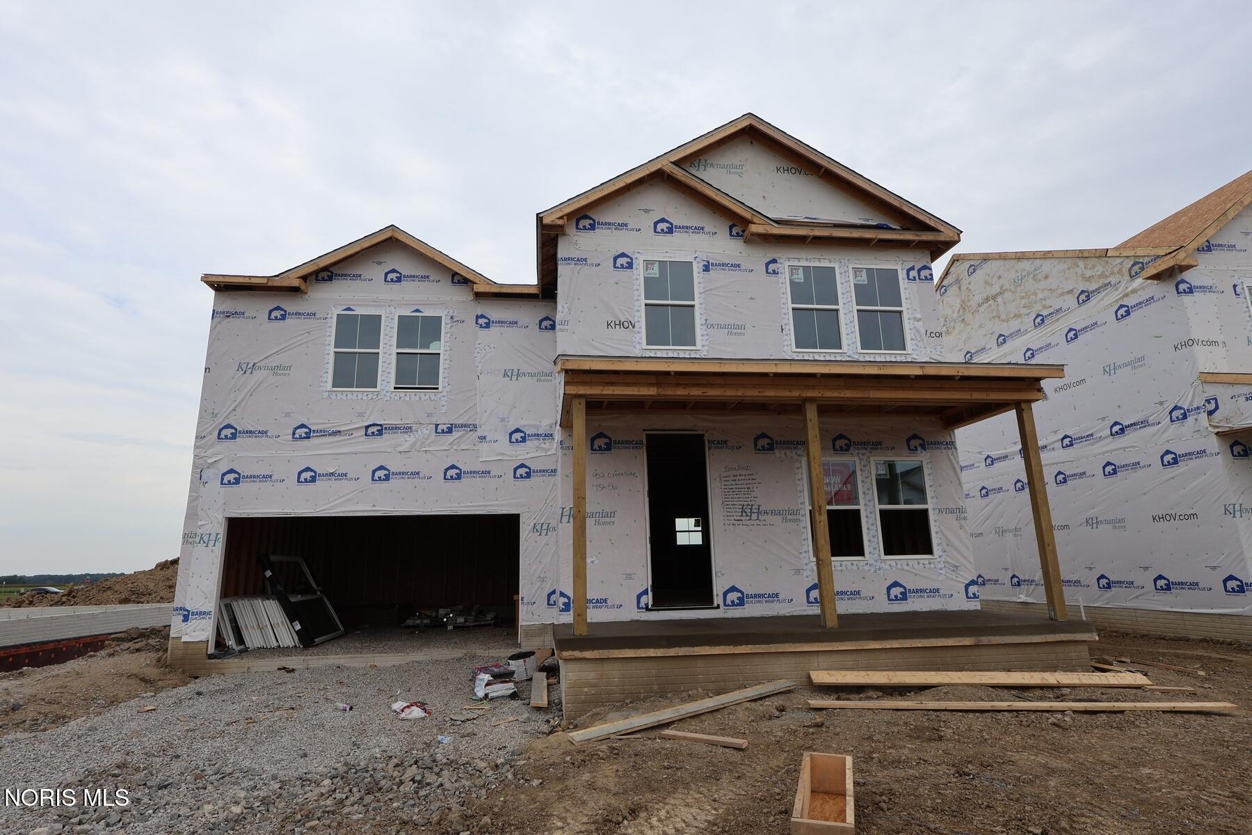 952 Creekside Lane