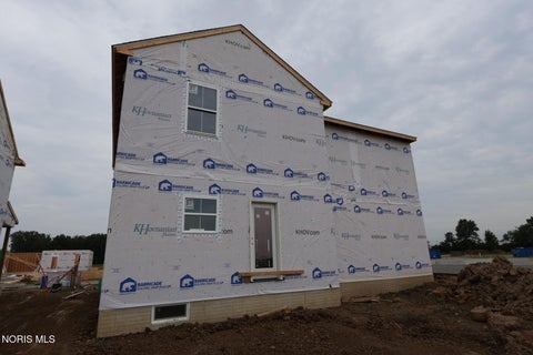 Tiny photo for 952 Creekside Lane, Bowling Green, OH 43402 (MLS # 10013458)