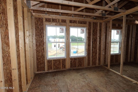 Tiny photo for 952 Creekside Lane, Bowling Green, OH 43402 (MLS # 10013458)