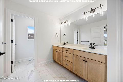 Tiny photo for 122 Valley Hall Drive, Perrysburg, OH 43551 (MLS # 10003415)