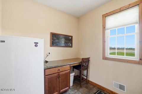 Tiny photo for 4754 Holt Road, Sylvania, OH 43560 (MLS # 10006544)