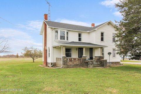 Photo of 5834 W Fritchie Road, Port Clinton, OH 43452 (MLS # 10005610)