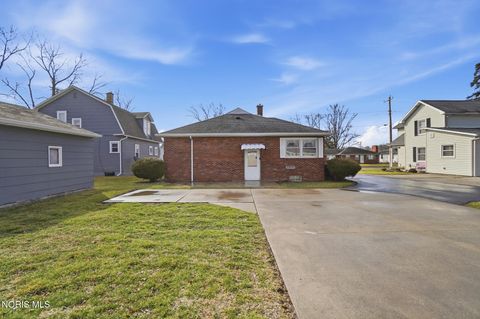 Tiny photo for 120 W Melrose Avenue, Findlay, OH 45840 (MLS # 10004904)