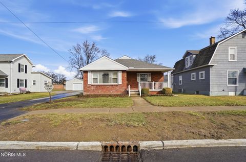 Tiny photo for 120 W Melrose Avenue, Findlay, OH 45840 (MLS # 10004904)