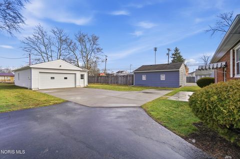 Tiny photo for 120 W Melrose Avenue, Findlay, OH 45840 (MLS # 10004904)