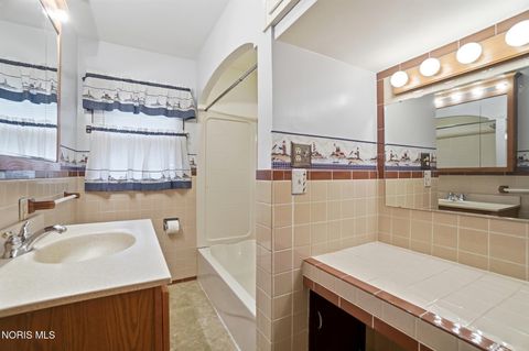 Tiny photo for 120 W Melrose Avenue, Findlay, OH 45840 (MLS # 10004904)