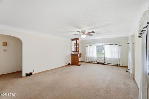 Tiny photo for 120 W Melrose Avenue, Findlay, OH 45840 (MLS # 10004904)