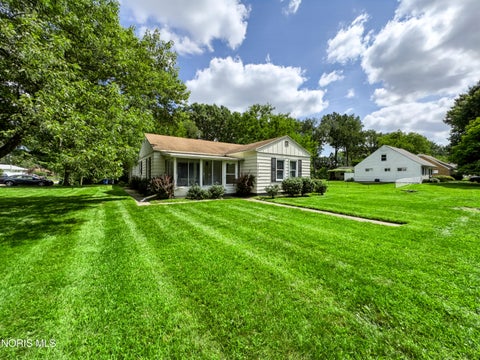 Tiny photo for 4436 Foxglove Road, Toledo, OH 43623 (MLS # 10012568)